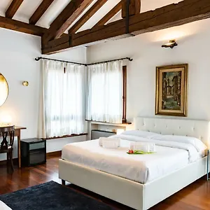 Domus - Magnifiche Residenze San Fermo Appartement
