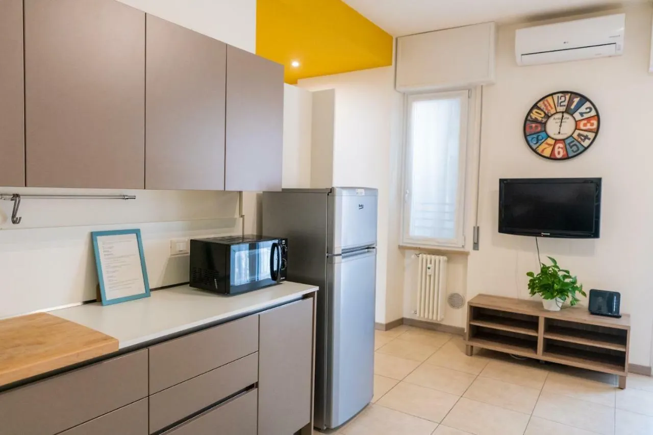 Apartament Domus Verona - Ampia Residenza Filippini A Pochi Passi Dall'Arena